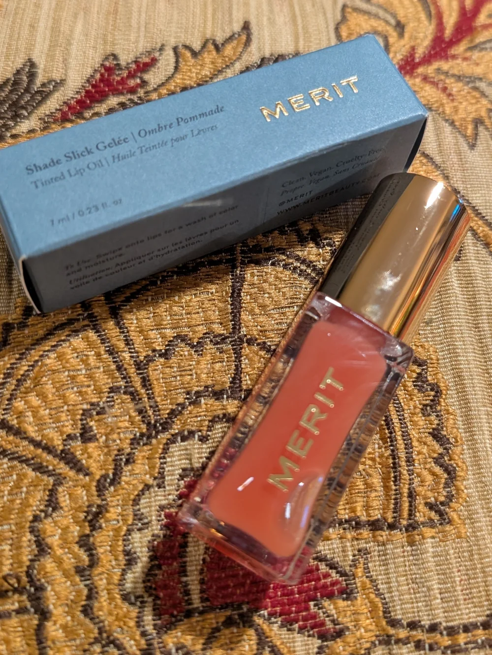 NIB Merit  Lip Oil - In The Shade Jete